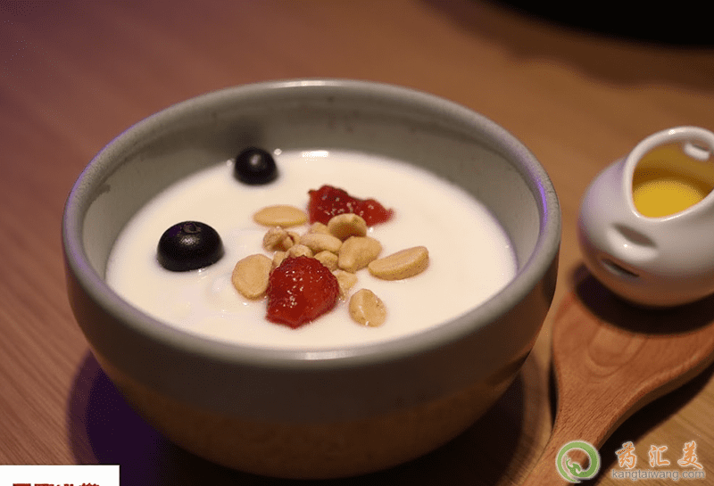 黑蜂蜜的功效 黑蜂蜜的功效